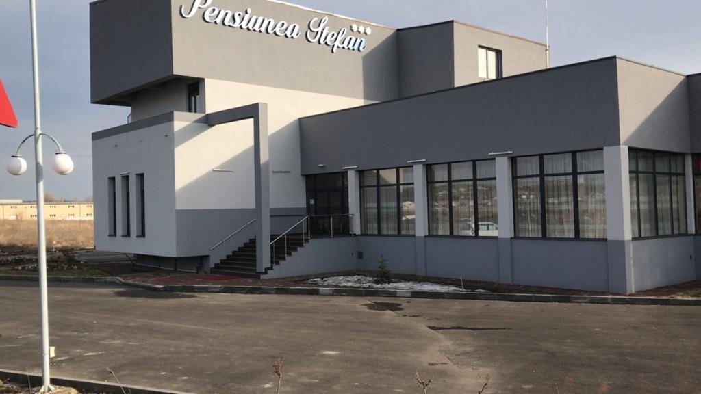 Pensiunea Stefan 克拉奥华 外观 照片